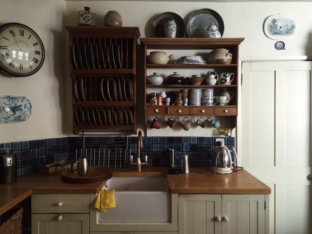 Photo Kitchen dumbwaiter