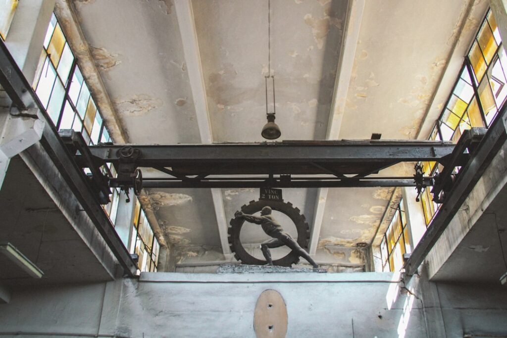 Photo Industrial elevator