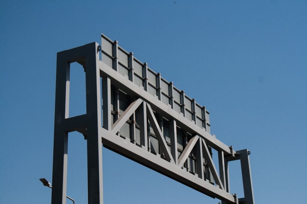 Photo Industrial hoist