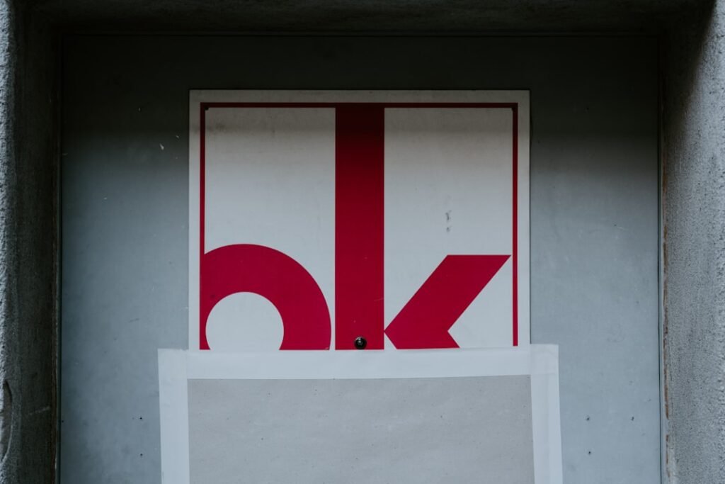 Photo Goods Hoist