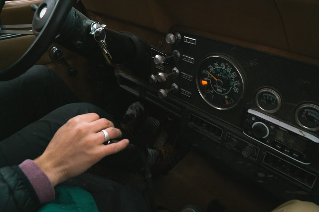 Photo manual handling solutions