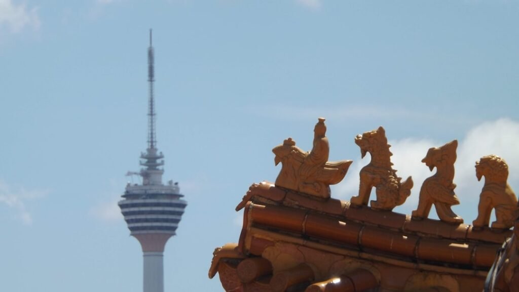 Photo industrial hoist installation Malaysia