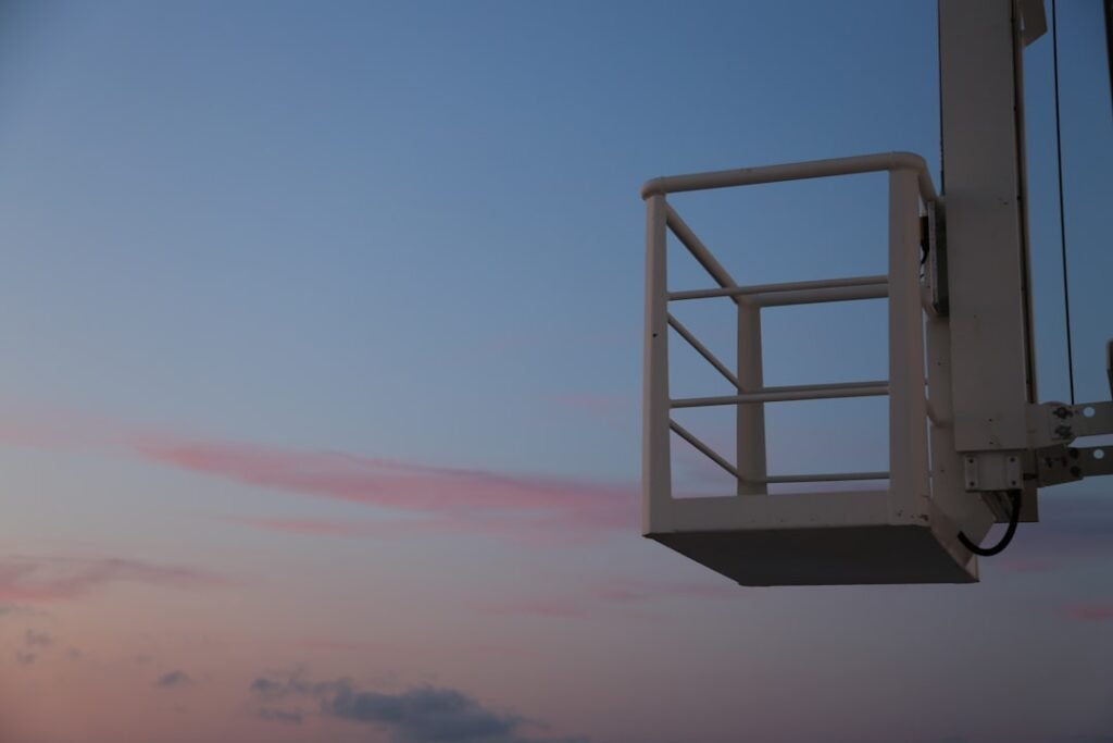 Photo material lifts
