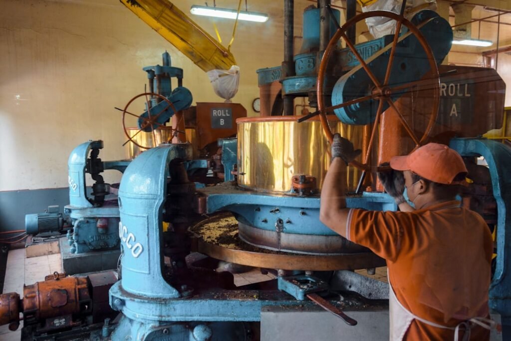 Photo industrial lifts Malaysia