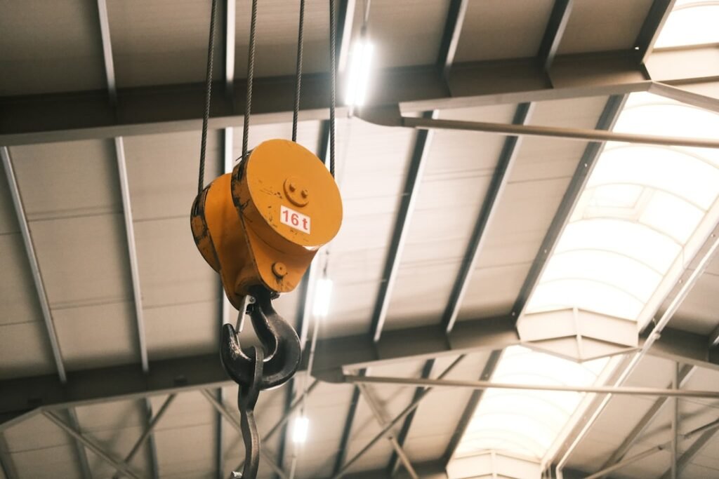 Photo Goods Hoist