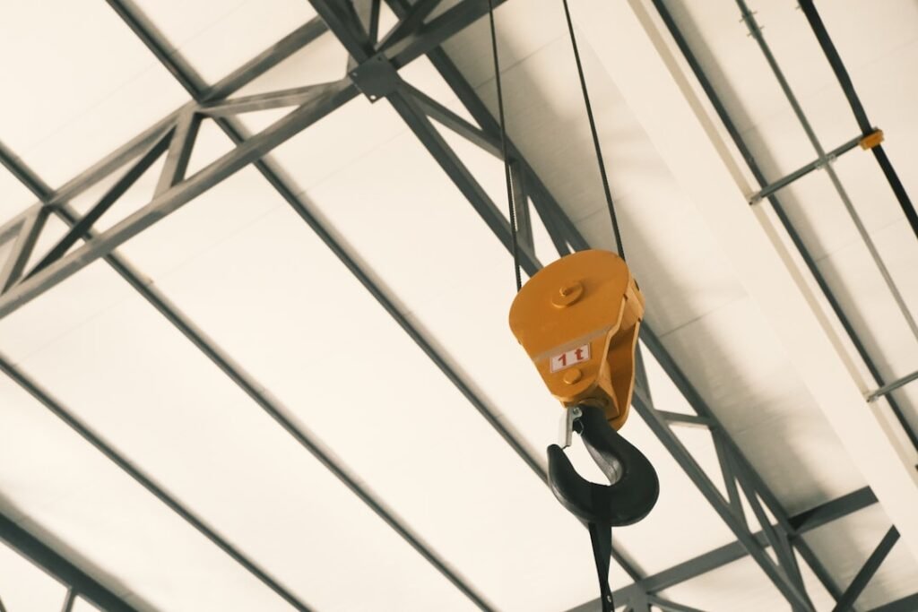 Photo Goods Hoists