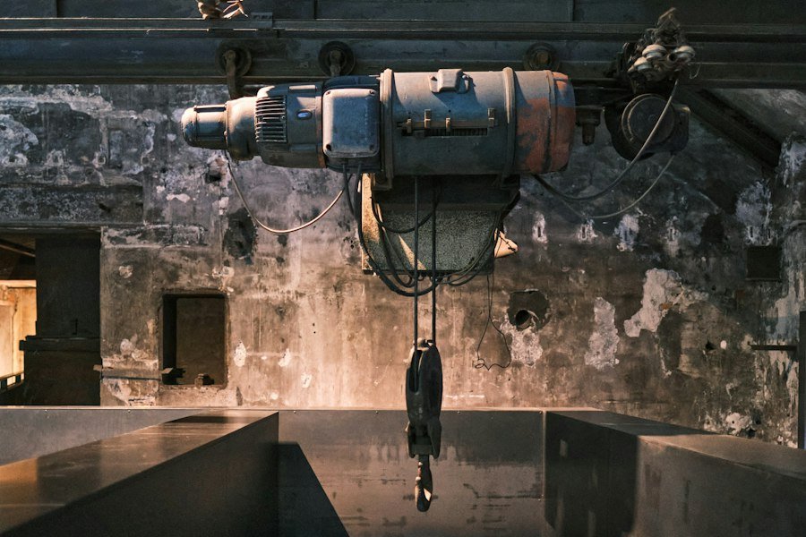 Photo Goods hoist efficiency comparison