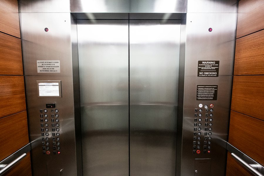 passenger lift safety guidelines