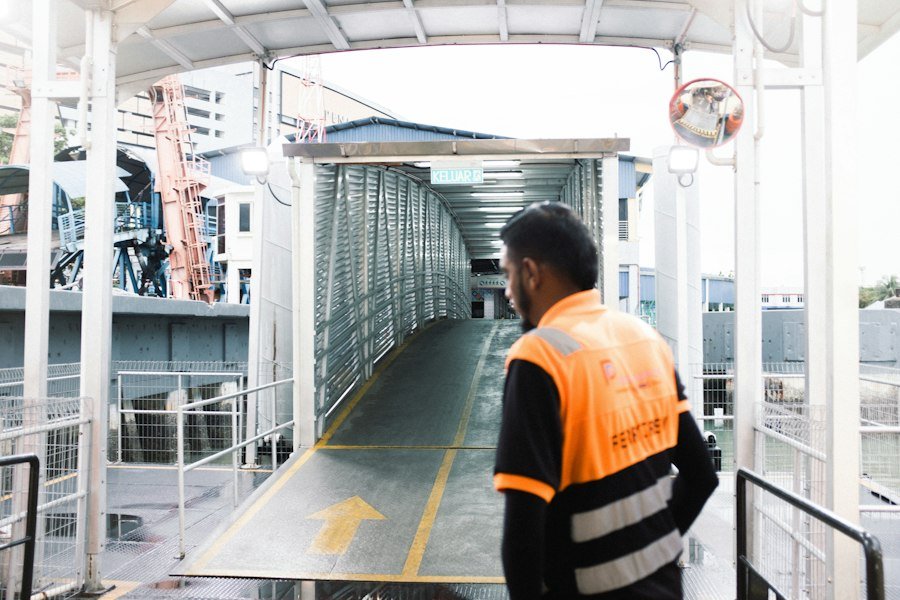 passenger lift cost Malaysia